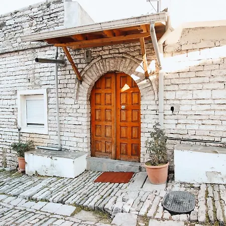 Hoxha Frühstückspension Gjirokastër