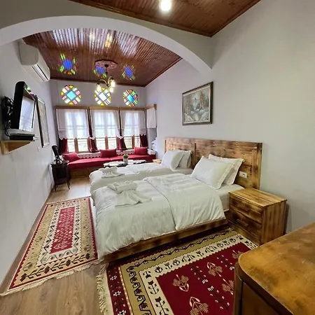 فندق مبيت وإفطار Hoxha Gjirokastër