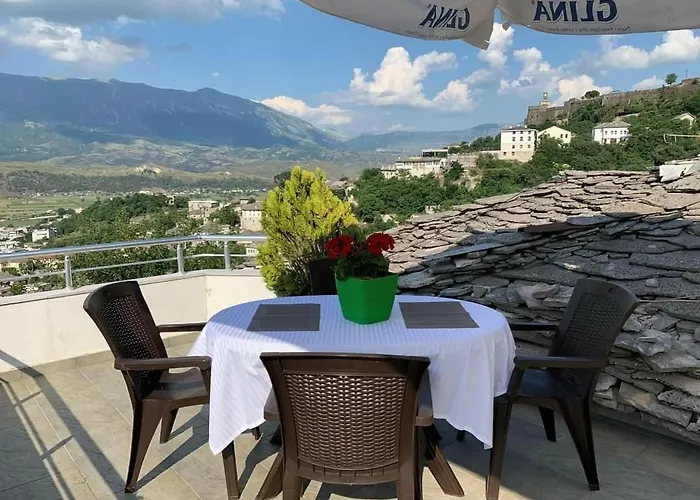 Hoxha Gjirokastër