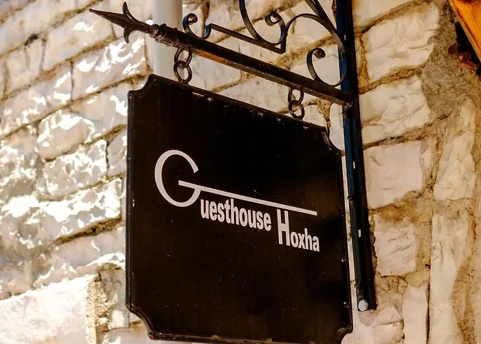 Hoxha فندق مبيت وإفطار 3*
