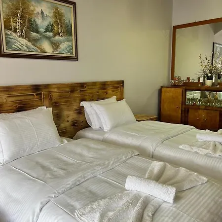 Hoxha 3* Gjirokaster